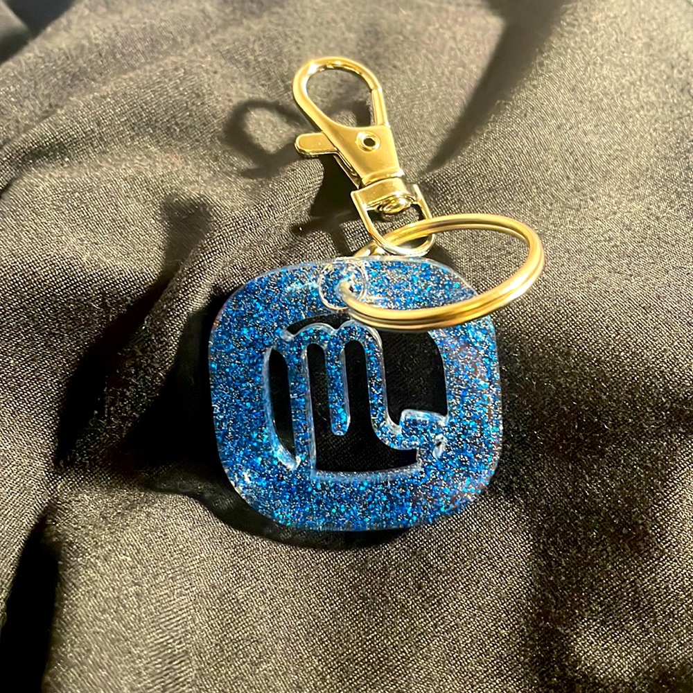 Scorpio astrology key chain ♏️